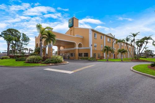 Sarasota Hotel | Quality Inn Sarasota I-75