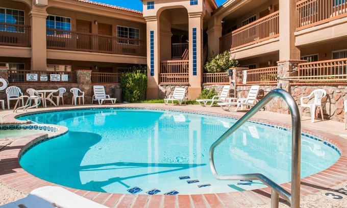 Mesilla Park Hotel | Quality Inn & Suites Las Cruces - University Area