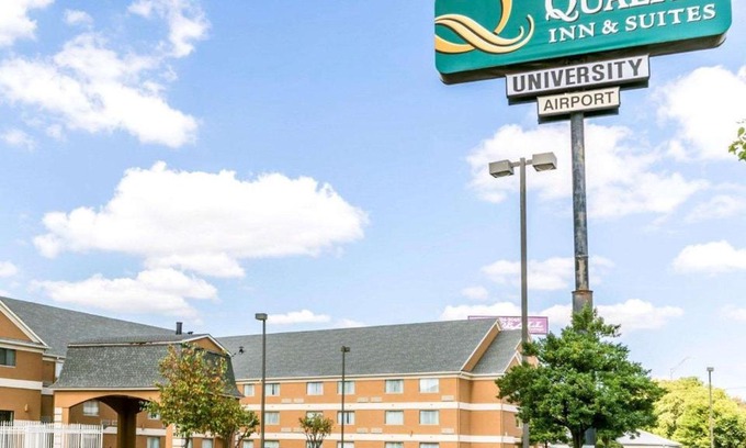 Old Louisville Hotel | Quality Inn & Suites University-Airport