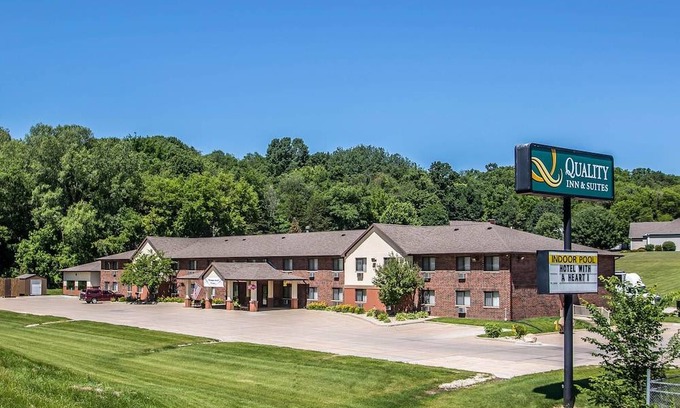 Decorah Hotel | Quality Inn & Suites Decorah