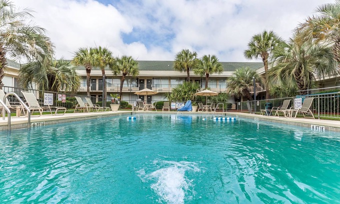 Georgetown Hotel | Quality Inn & Suites