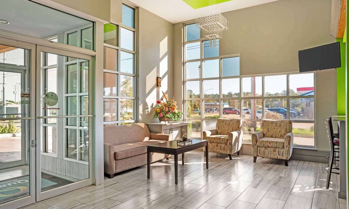 Brookhaven Hotel | Quality Inn