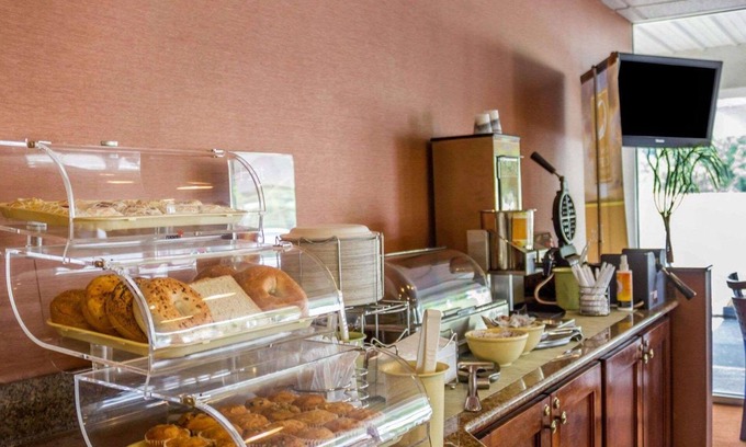 Waterbury Hotel | Quality Inn Waterbury East