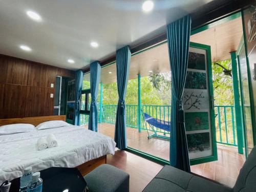 Kroun Hotel | Quang Minh River View Resort
