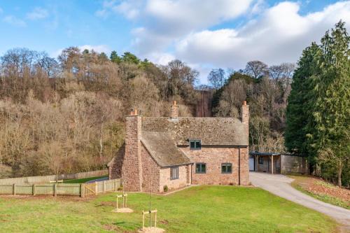 Lydney House | Quarry Lodge
