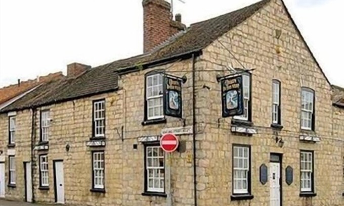 Lincoln Hotel | Queen In The West