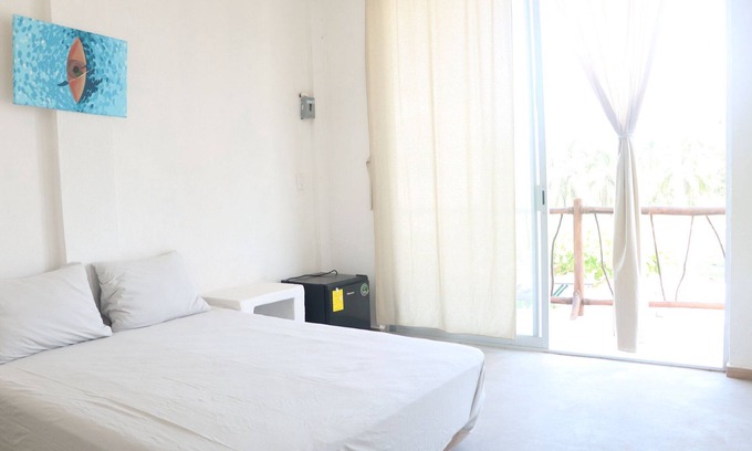 Ixtapa - Zihuatanejo Hotel | Queen size Superior basic Room