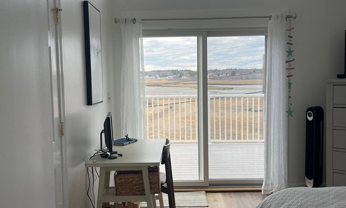 Wells Beach Condo | Quick walk to the Beach