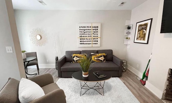 Over-the-Rhine Apartment | Quiet 1-Bedroom Loft near Entertainment District