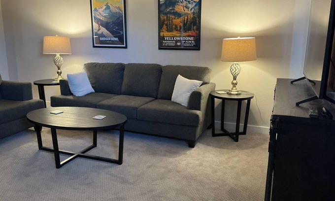 Four Corners Condo | Quiet 3-bedroom condo with WiFi in Bozeman