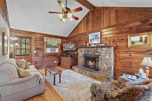 Blowing Rock House | Quiet cabin in the High Country