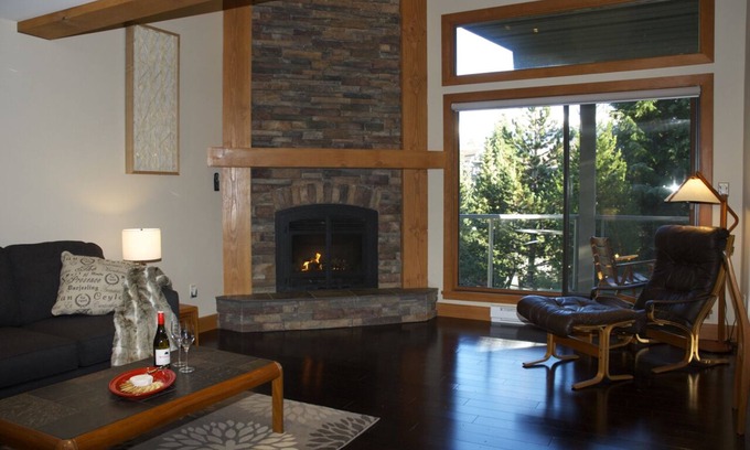 Blueberry Hill House | Quiet, comfortable, spacious Whistler retreat