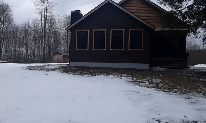 Kane House | QUIET COUNTRY SETTING