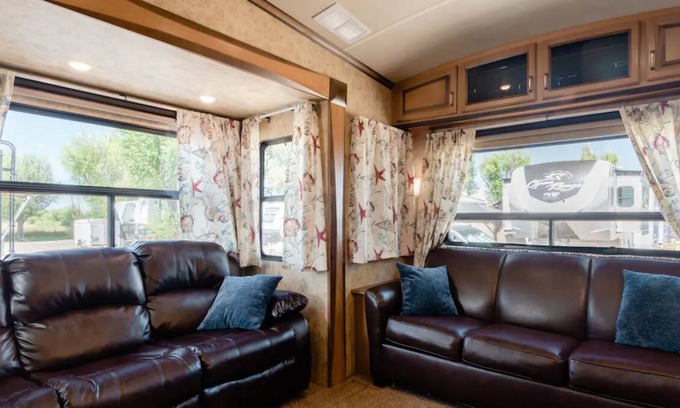 Brighton House | Quiet cozy Spot north of Denver 420/pet friendly