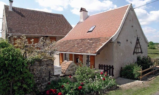 Passy Cottage | Quiet farmhouse in southern Burgundy