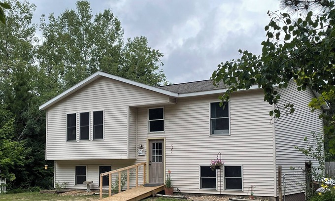 Elmira House | Quiet, hideaway