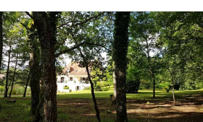 Saint-Chamassy Apartment | Quiet in the middle of nature!