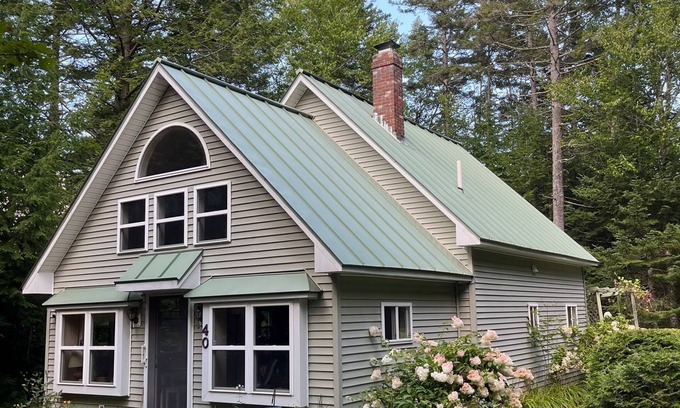 Stockton Springs Cottage | Quiet Lakeside cottage in Searsport