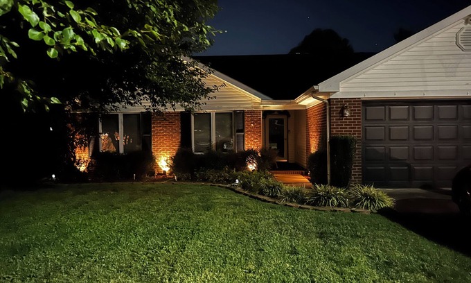 Owensboro House | Quiet neighborhood/2 car garage/fire pit/backyard privacy fence/PET FRIENDLY