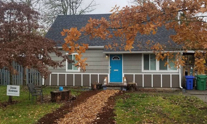 Western House | Quiet Neighborhood, Full Home Next to Park and Bike Path