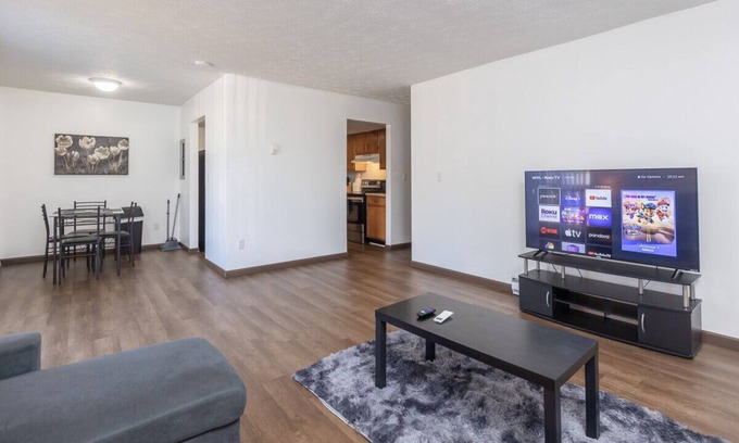 West Carrollton Apartment | Quiet/Safe 2-Bed Apartment