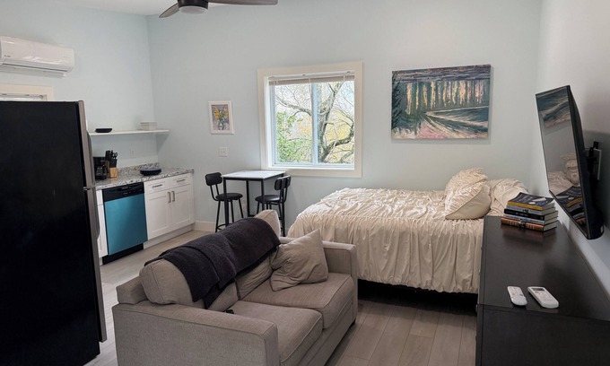 Nashville Apartment | Quiet Studio Apartment Near Belmont, Vandy, and Lipscomb