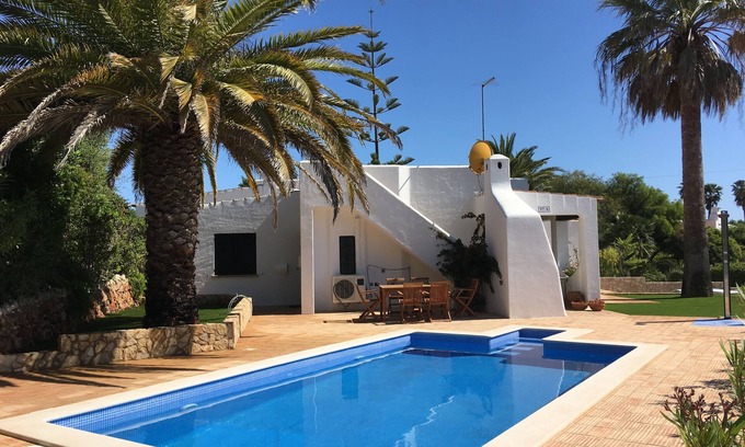 Mato Serrao Villa | Quiet vacation home in a fantastic location with heated private pool Wifi 500