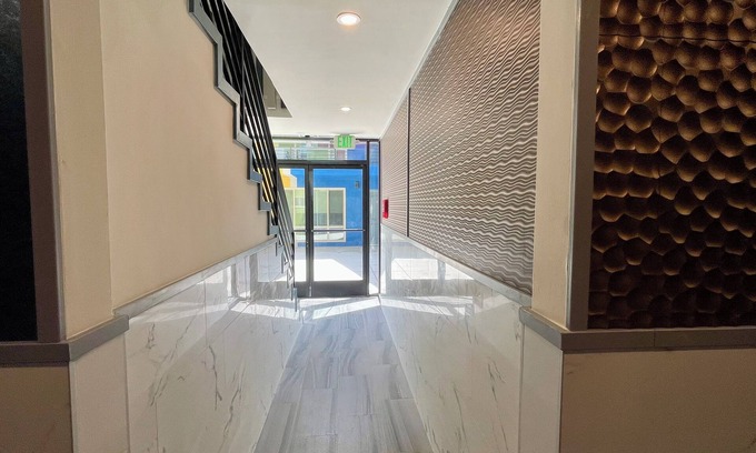 Hollywood Apartment | Quintessence ApartHotel