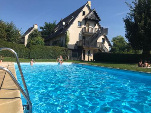 Saint-Arnoult Apartment | Résidence le Manoir du Mont Canisy Piscine & Tennis