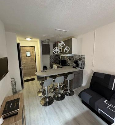 Valfrejus Apartment | Résidence les Mélèzets 2 au pieds des pistes et des commerces