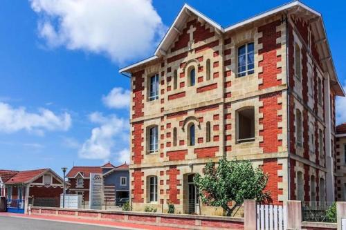 Soulac-sur-Mer Apartment | Résidence Villa Anna - 077 - Appartement au 1er étage avec ascenseur MAE-4901