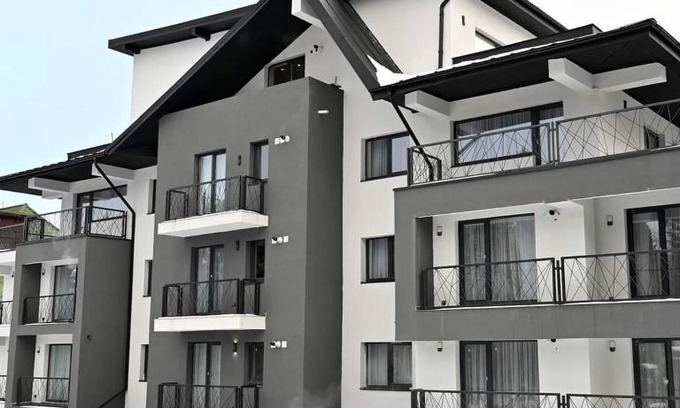 Predeal Apartment | R&B Studio