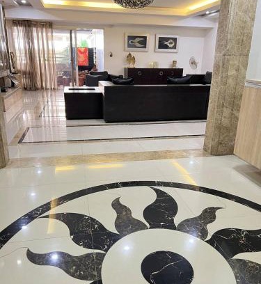 Paranaque Hotel | R&R Entire Rental Unit
