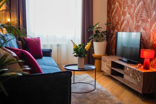 Nove Mesto Apartment | Rašínovo nábřeží - Riverside Residence