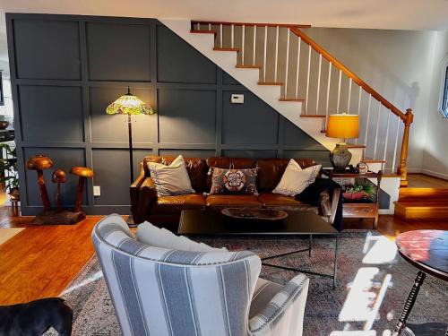 Mentone House | Rabbits Run-Mountain Creek Retreat