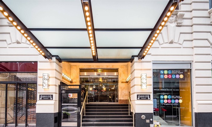 Central New York City Apartment | Radio City Apartments