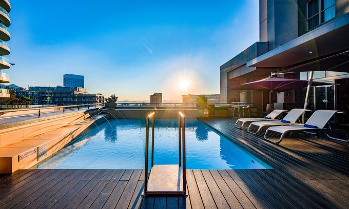 Sandown Hotel | Radisson Blu Gautrain Hotel
