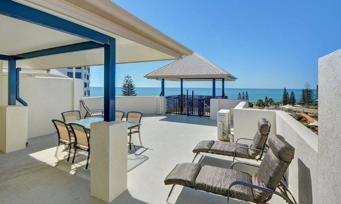 Mooloolaba Apartment | Raffles Mooloolaba