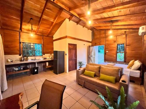 La Fortuna Ski Chalet | Rain Forest Cabin with trails and river