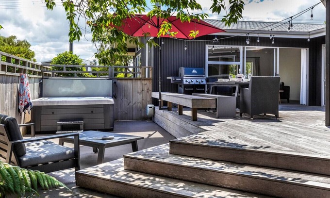 Rainbow Point House | Rainbow Point Haven - This Holiday Home has it ALL!