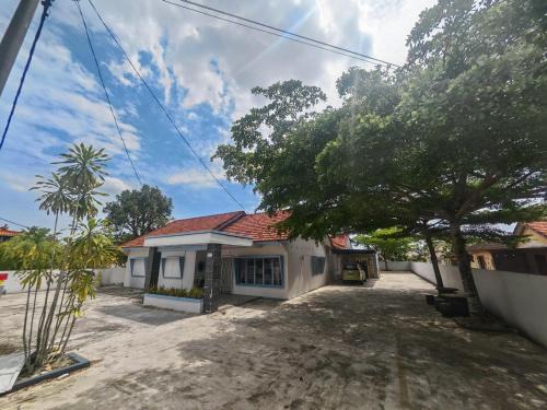Larut House | Raintown inn taiping