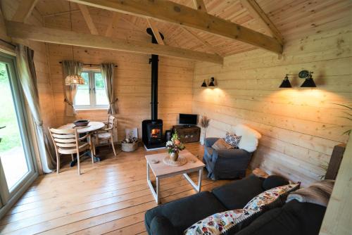 Holsworthy House | Raleigh Lodge - high quality lodge in secluded meadow