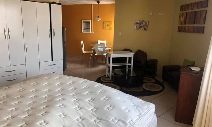 Santa Cruz House | Ranchito en la ciudad !