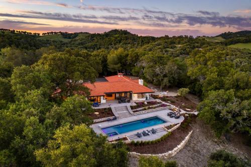 Adelaida Villa | Rancho Robles by AvantStay Vineyard Villa w Views Pool Privacy