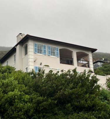 Fish Hoek Apartment | Ranger Views Apartment