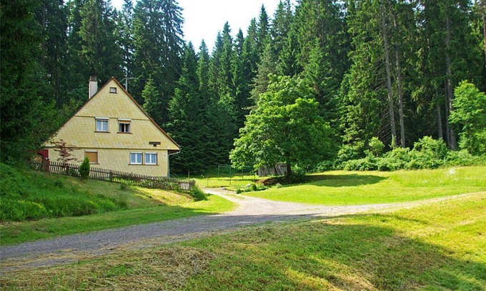 Eisenbach House | Rappenloch Modern retreat