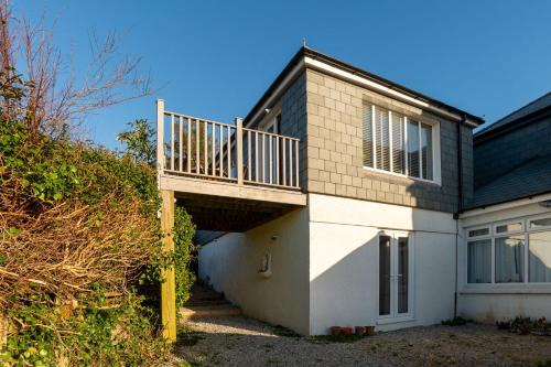 Newquay House | Rawley Point