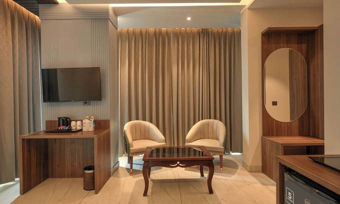 Greater Noida Hotel | RC Dream Place - Managed by Atithi House