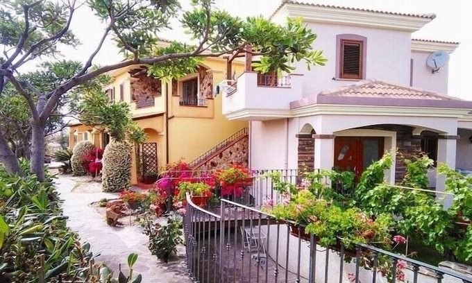 Lu Bagnu Bed & Breakfast | Real B&B Primo Sole