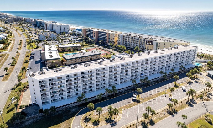 Fort Walton Beach Condo | Recently renovated 2 bedroom Short walk to the beach Condo by RedAwning